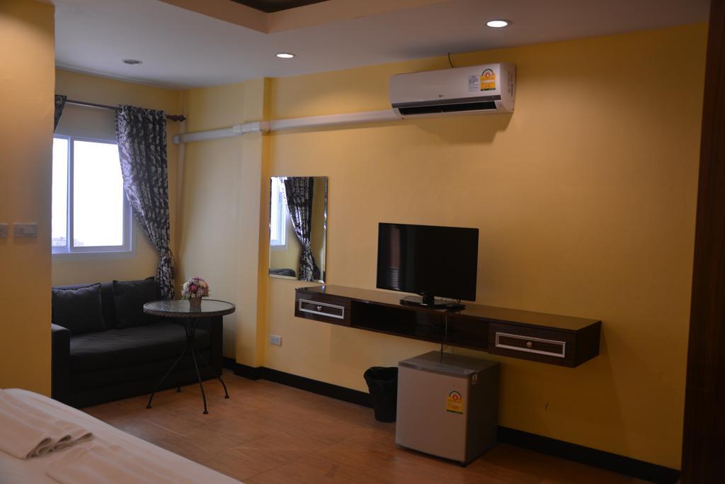 Taj Place Residency Pattaya Room photo