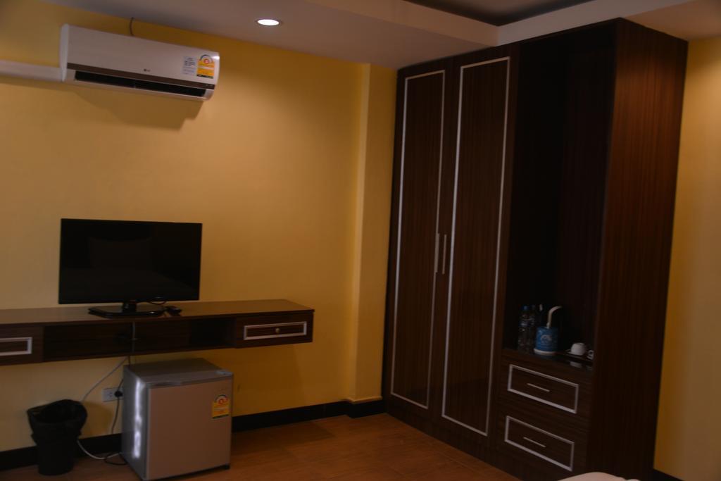 Taj Place Residency Pattaya Room photo